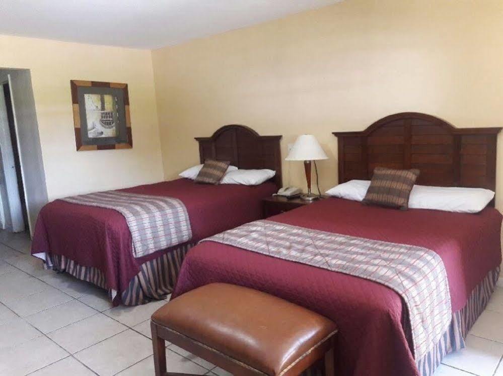 Alvin Extended Stay Экстерьер фото