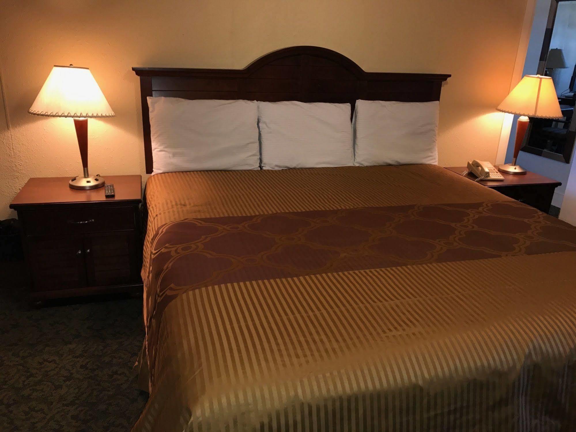 Alvin Extended Stay Экстерьер фото